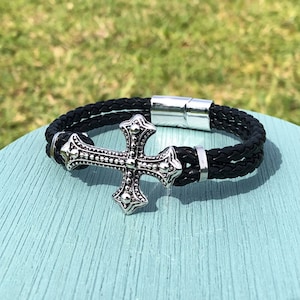ブレスレット [LANARCH][2180] Black Leather Cross Bracelet Amazon.com: Black Braided Leather Bracelet, Cross Bracelet