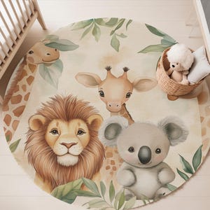 Teppich für Babyzimmer mit niedlichen Safaritieren - Weiche Spielmatte für Babyzimmer - Koala, Löwe & Giraffe Design