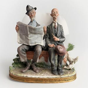 GIUSEPPE CAPPE &quot;The Sunday News&quot; Capodimonte Figurine 1962 Italy