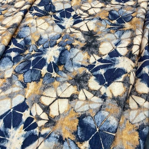 Fabric- Tie Dye Design Crepe Fabric -It is a suitable fabric for Shirt-Dress-Skirt-Kimono-Pants Pajamas-lr