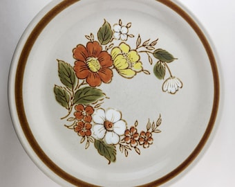 Vintage Mountain Wood Collection Stoneware, Trellis Blossom Design, Dinner Plate