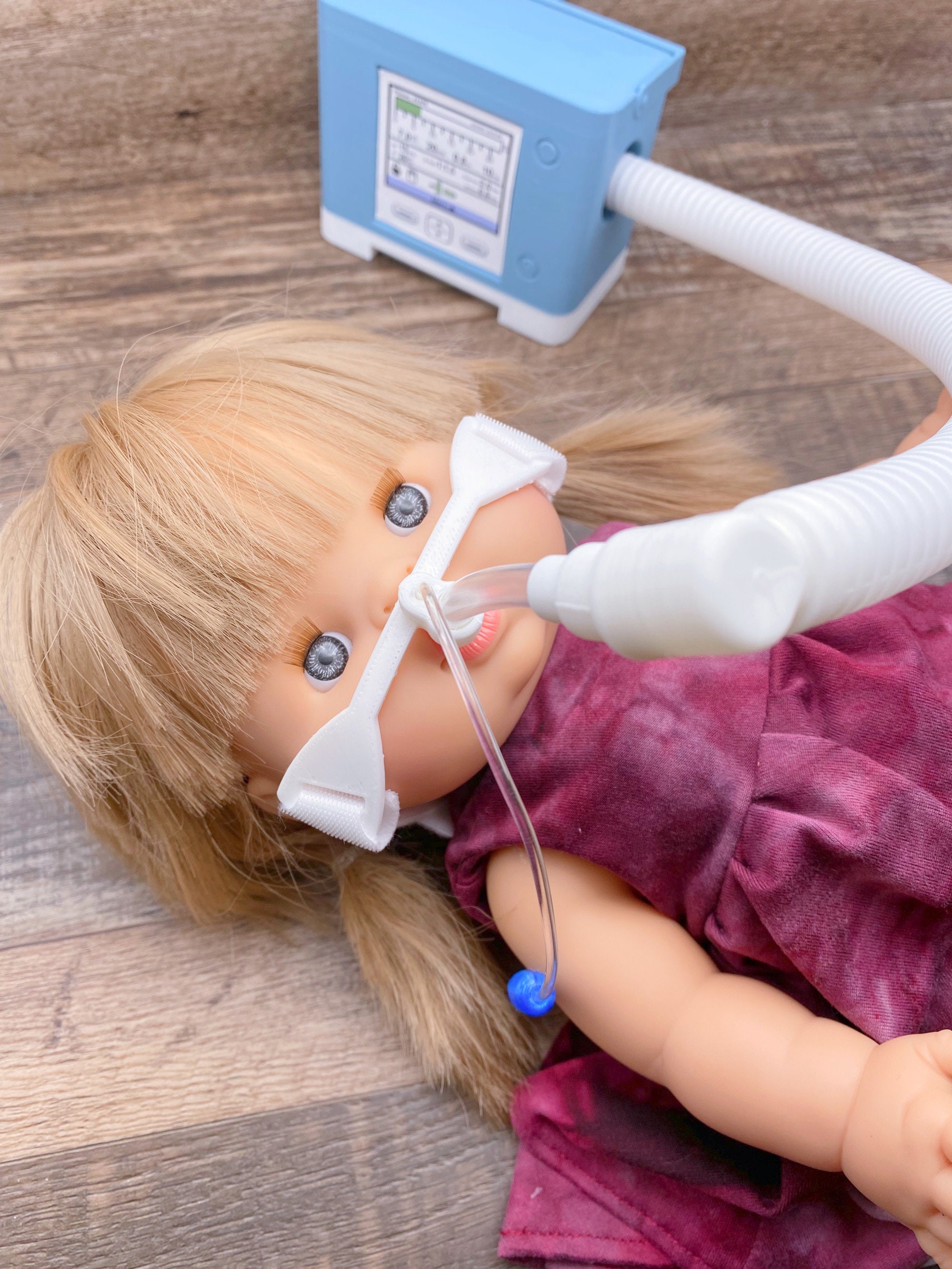 人形やぬいぐるみ用のおもちゃの人工呼吸器、気管切開と換気、またはマスクと換気のオプションが利用可能です。 - Etsy 日本