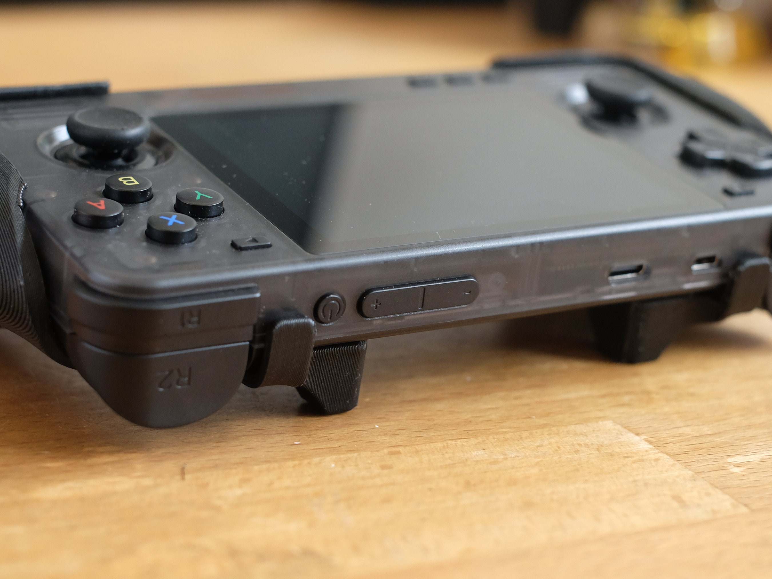 Retroid Pocket 2S フルグリップ (エアレーション) – 3D
