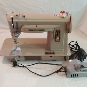 Singer 404 G vintage naaimachine c 1960