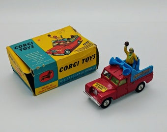 Vintage Corgi Chipperfield's Circus Parade Vehicle (487)