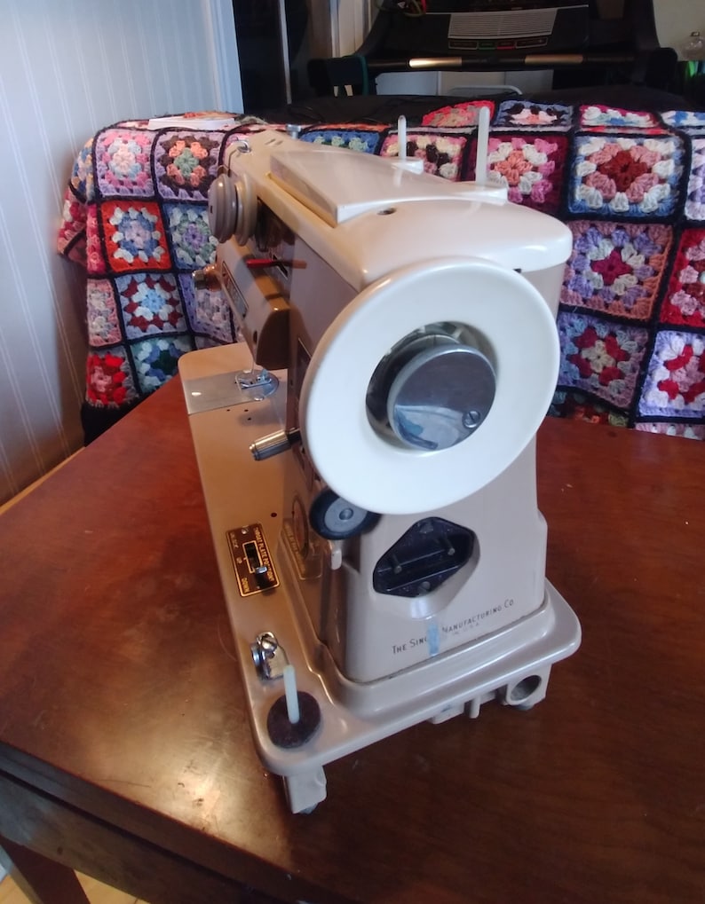Singer 401A Sewing Machine 1961 With Accessories Etsy