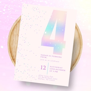 Invitación editable para el cuarto cumpleaños en rosa / Invitación a una fiesta de cumpleaños con purpurina / Invitación para el cuarto cumpleaños de una niña arcoíris / Descarga instantánea / Plantilla Canva