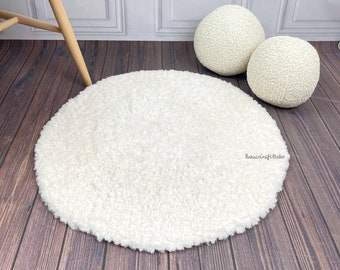 Hand-Knitted Shaggy Plush Rug: Round Polyester Carpet