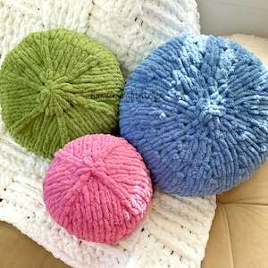 Handmade Chunky Knit Ball Pillow: Soft Decorative Throw