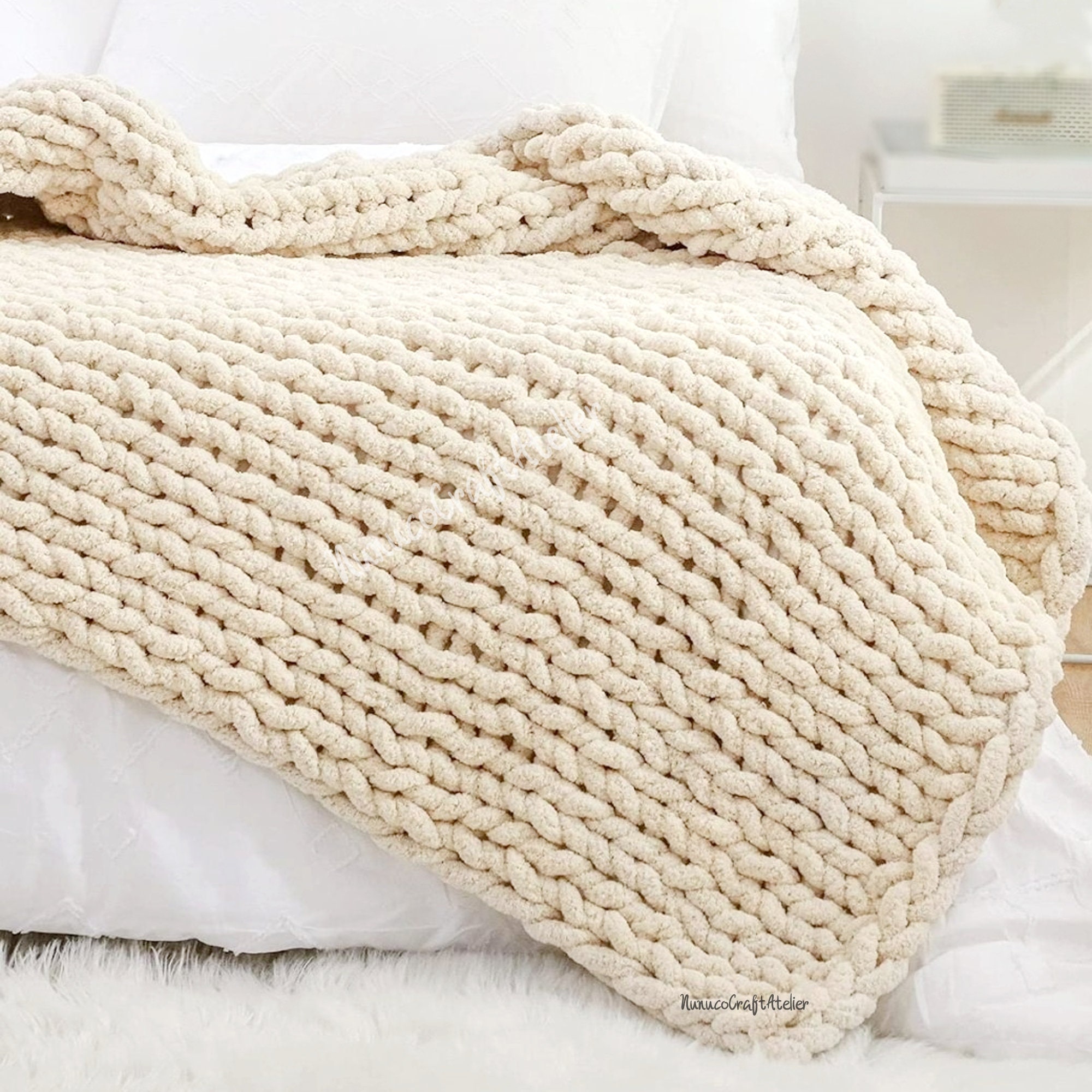 Chunky woven throw blanket hotsell