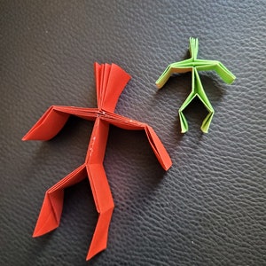 Origamipapieren beeldje persoon