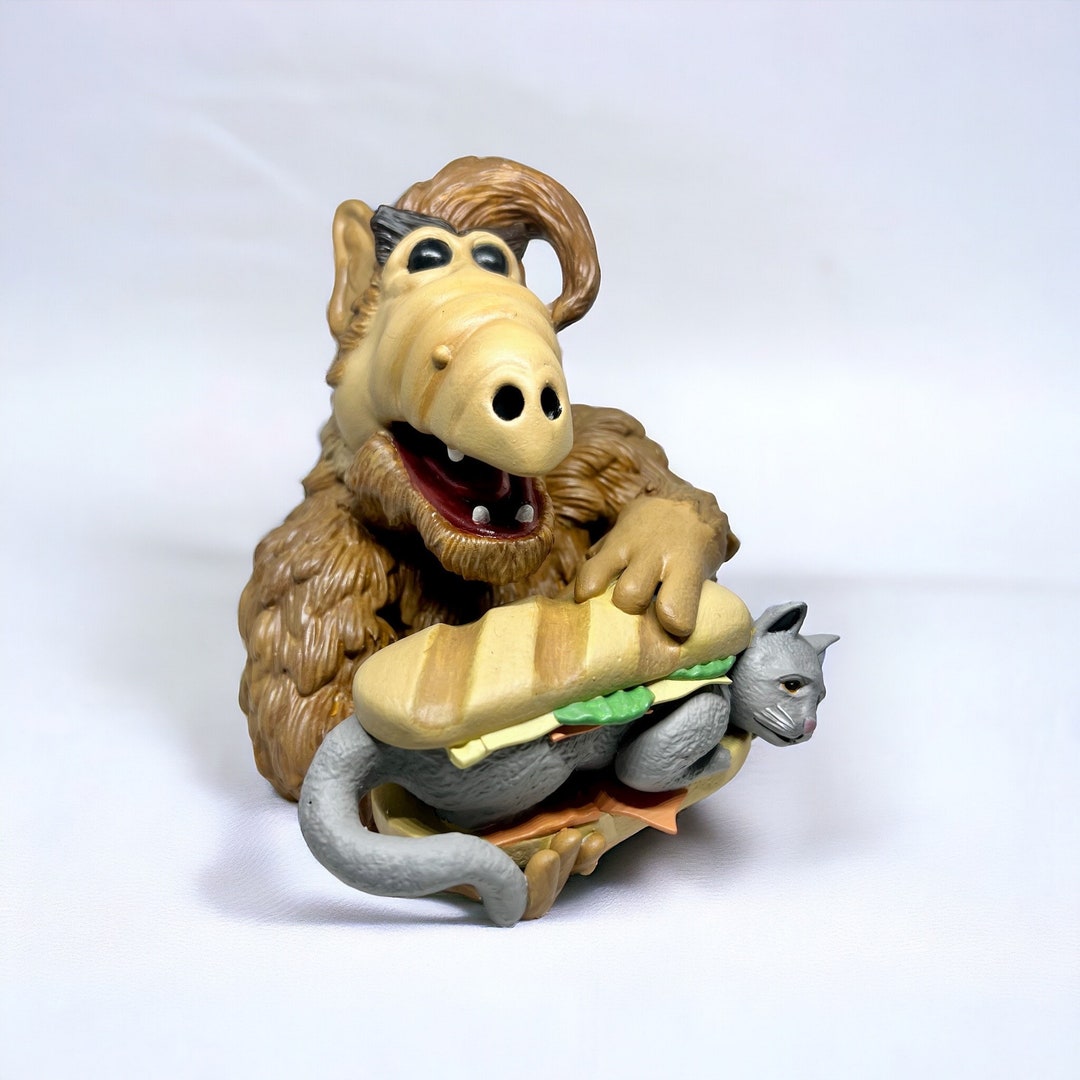Made to Order Handpainted 3D Printed Alien Eating a Cat Sandwich - Etsy