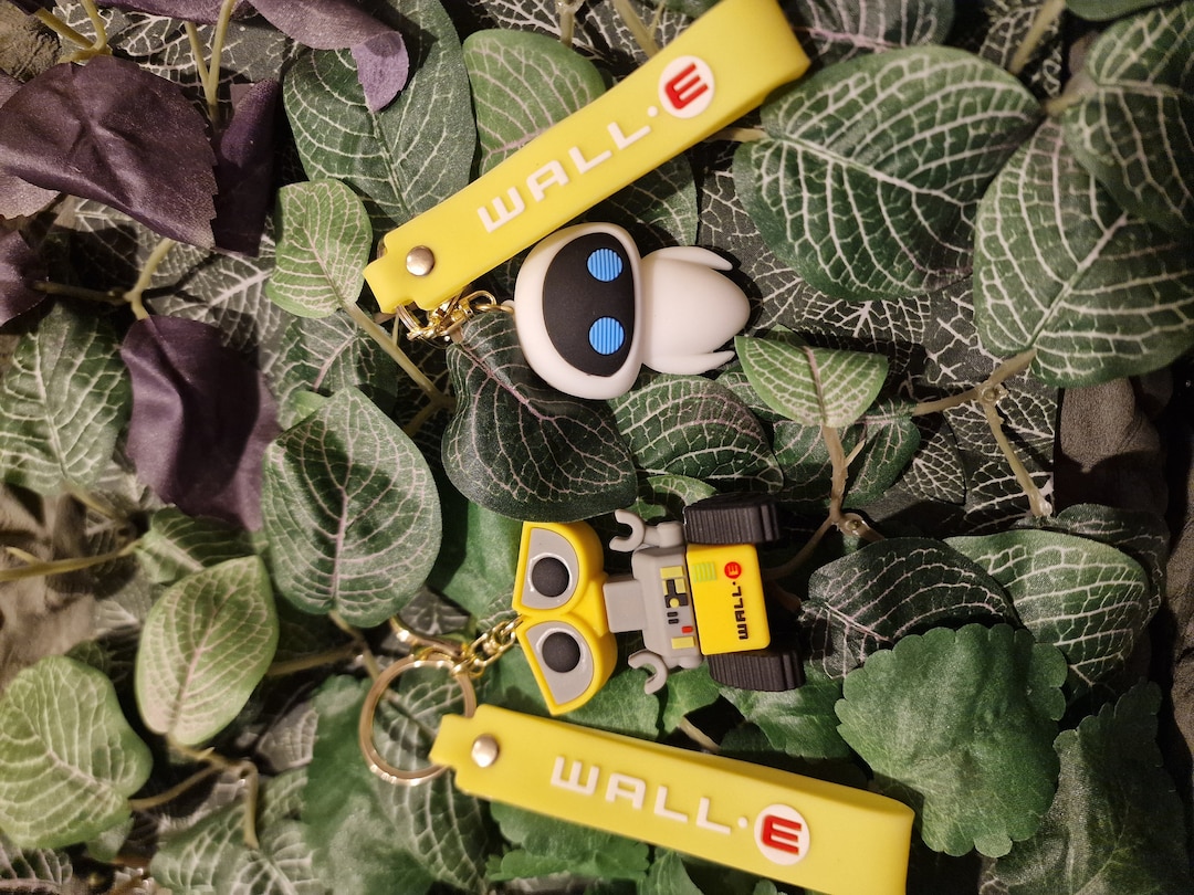 Walle. Eve. Keychains. Keyrings. Movie Gift. Walle Gift. Car Keys