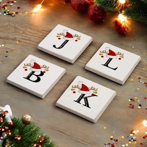 Porta-copos de pedra com alfabeto de Natal personalizado, Porta-copos com monograma de letras A-Z, Porta-copos com nome de Natal, Presente de Natal, Decoração de Natal