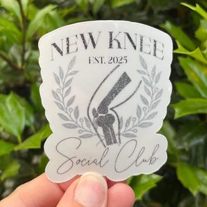 Sticker club social de remplacement du genou, cadeau drôle de chirurgie de l'articulation du genou, nouveau film plastique pour ordinateur portable humour chirurgie club du genou, sticker arthroplastie du genou