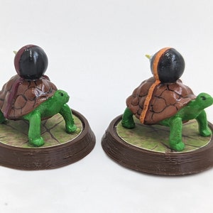 Heroscape Bomb-Strapped Turtles (includes card and two figures)