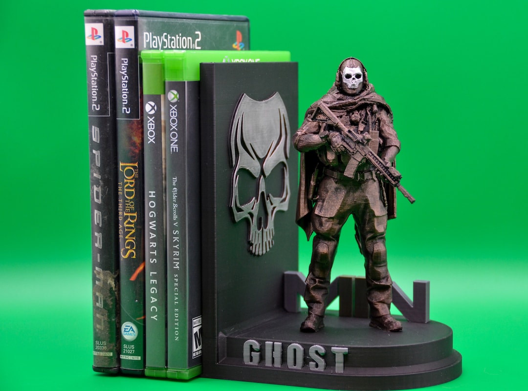 Hand Painted Simon ghost Riley Bookend, Video Game Bookends 3d Printed