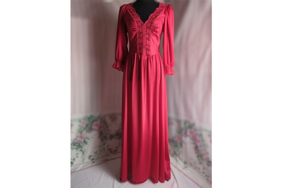 Olga nightgowns and robes sales