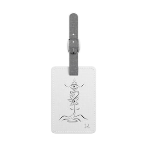 White Chic Travel Luggage Tag, Minimalist Luggage Identifier, Travel Accessory, Gift for Travelers, Airplane Essentials, Baggage Tag