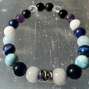 Stretchy Leo bracelet
