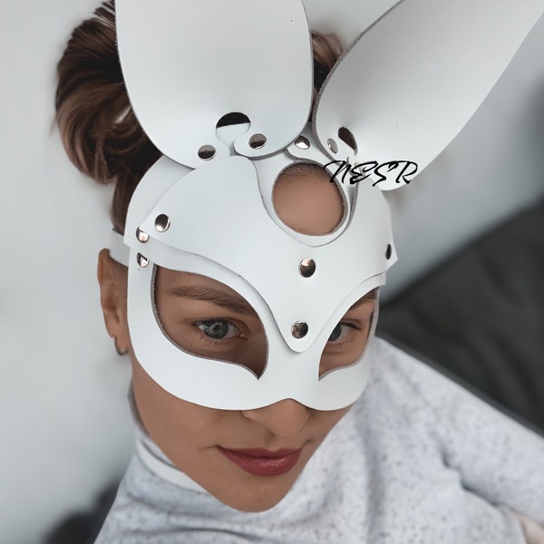 Bunny mask in leather (choose color)