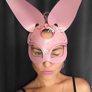 Rabbit mask in leather (choose color)
