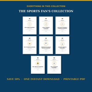 Puede incluir: Una colecci&oacute;n de ocho libretas de pasaportes deportivos rectangulares blancos con iconos circulares dorados y texto negro. Los t&iacute;tulos incluyen Ballpark, Golf Courses, College Football, NFL Stadium, Speedways, Hockey Arenas, NBA Arenas y MLS Stadiums.