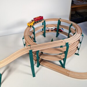 Spiral Mountain Thin / Binario del treno per estensione Brio / Lillabo / Playtive / Hape / Duplo / Imaginarium / Thomas / Melissa & Doug immagine 4