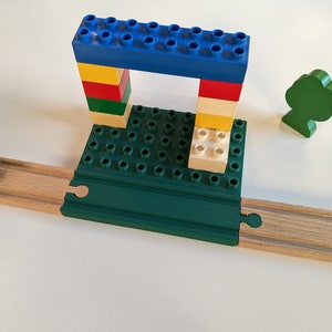 Duplo Large 10x6 Build Plate for Wooden Train Track / Brio / Lillabo / Playtive / Hape / Duplo / Imaginarium / Thomas / Melissa & Doug