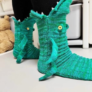 Christmas gift, Funny Novelty Crocodile socks, Wacky animal knitting socks, Party Socks, One Size Unisex Sock, special Gift for her him,