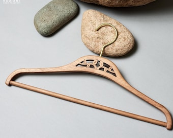 ヴィンテージ木製ハンガーアソート/6本組 - Etsy 日本