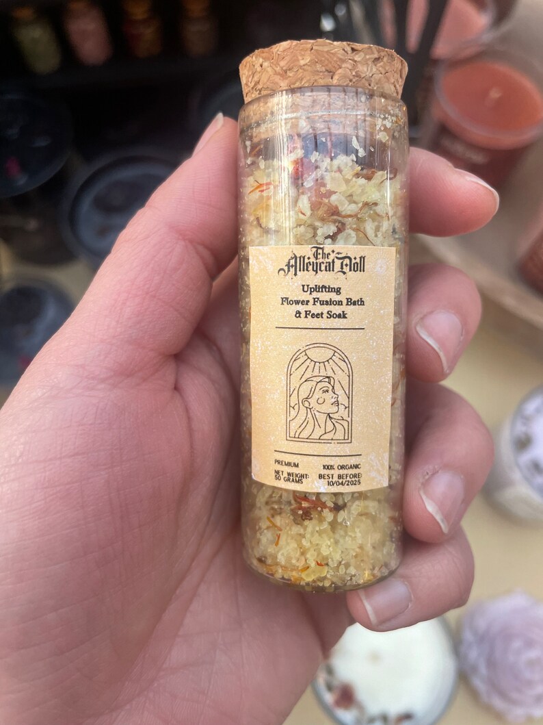 Luxurious Uplifting Bath Soak Grapefruit Saffron Calendula Orange