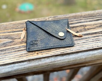 leather cardholder / wallet - Hand-stitched - Italian & French – Minimalist Snap Closure