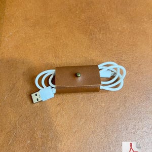 コードオーガナイザーのパターン、デジタルPDFダウンロード、コードホルダーのパターン、レザークラフトのPDFパターン、手作り、DIYクラフト、小さなPDFクラフト