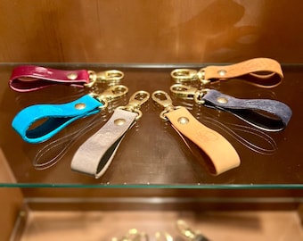 Handmade Leather Keychain: Jet Tag Style Key Fob