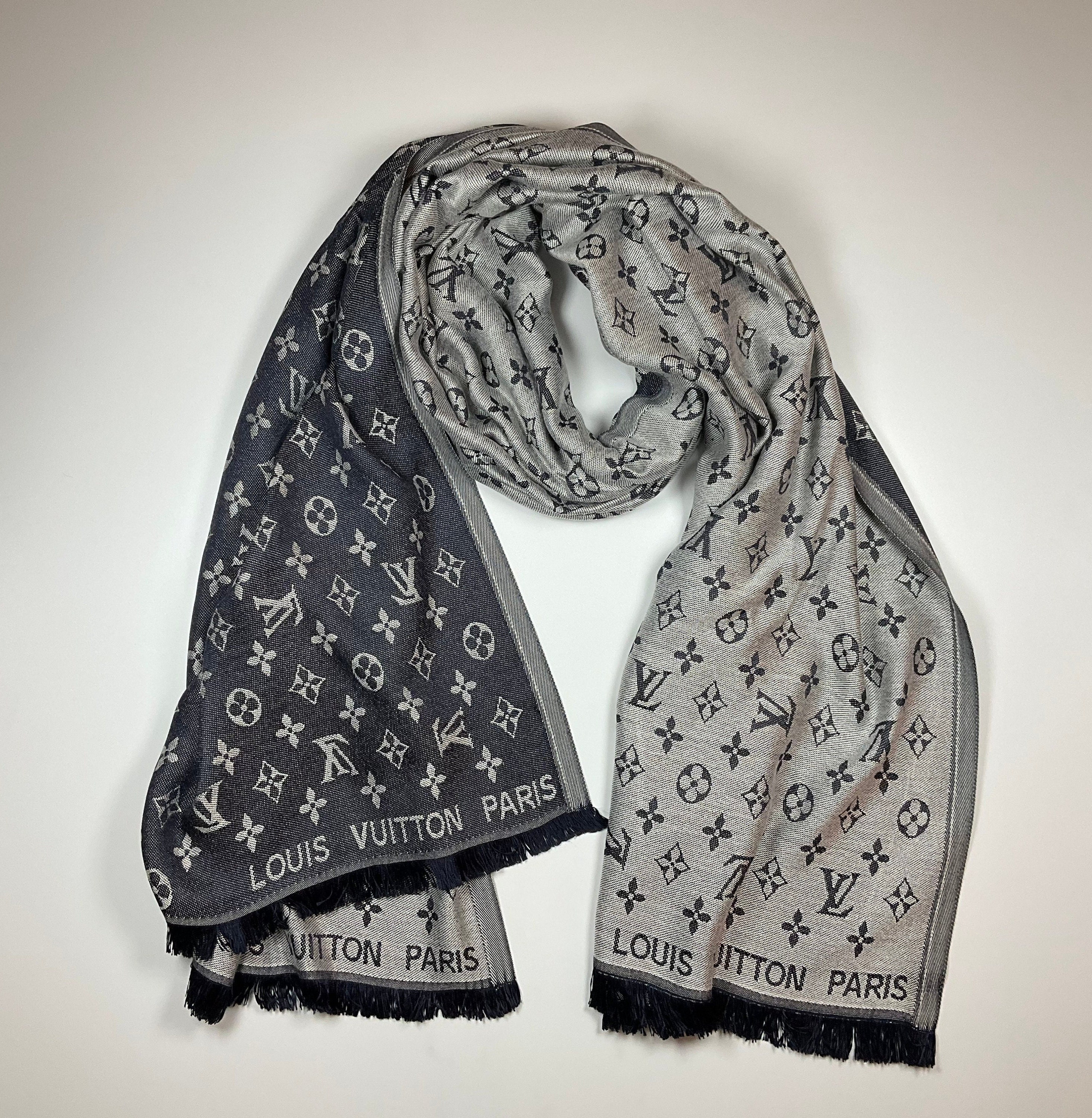 grey real lv hat and scarf