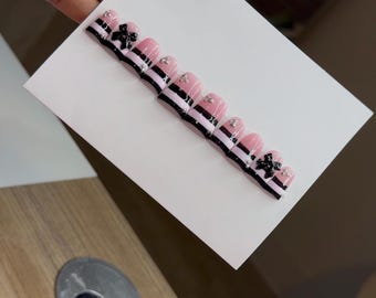 Pink and Black Bow press on nails Y2k