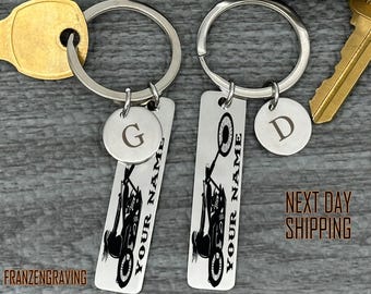 Llavero de moto personalizado: llavero de motociclista con grabado personalizado