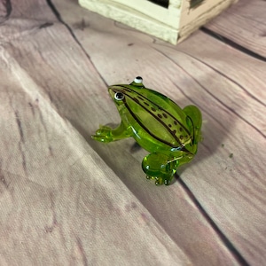 Grenouille en verre