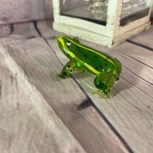 Grenouille en verre