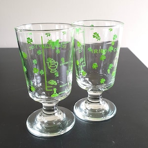 Vintage Green Four Leaf Clovers Irish Coffee pedestal glasses with Easy recipe set - 2 glasses set - Retro Cute Kitsch Bar & Cafe Kitchen