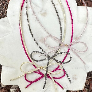 Bow Necklace