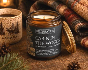 Cabin In The Woods Kerze: Tanne, Lagerfeuerduft, Kokosnuss-Sojawachs, Outdoor Naturduft