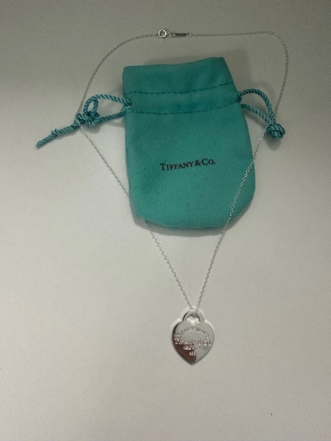 Best tiffany shop necklace for girlfriend