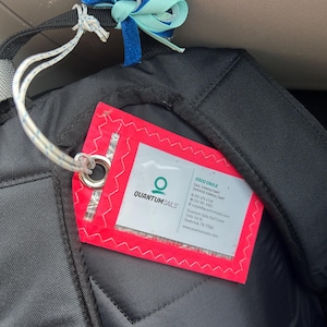 The Gear Tag – Gepäckanhänger aus Segeltuch | Hergestellt aus echtem Segel Segel Geschenk | Maritimes Geschenk | Regatta Geschenk