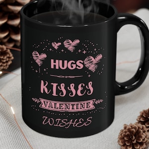 Zwarte koffiekop, romantisch drinkgerei, liefdescadeau, Valentijnsdagbeker, knuffels en kusjes Valentijnswensen