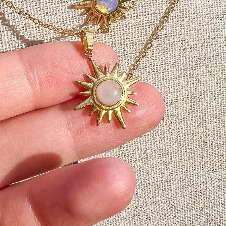 Sun Charm Gemstone Gold Chain Necklace/Opalite/Rose Quartz/Labradorite/Elegant Chain Boho Necklace/Hippie Jewelry/Celestial Necklace/Gift Rose Quartz
