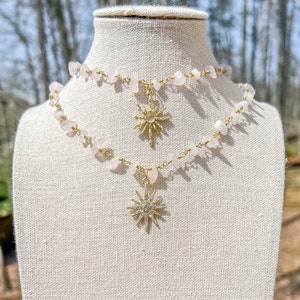 Rosenquarz Kristall Sonnen Anhänger Choker: Gold Wire Wrapped Necklace