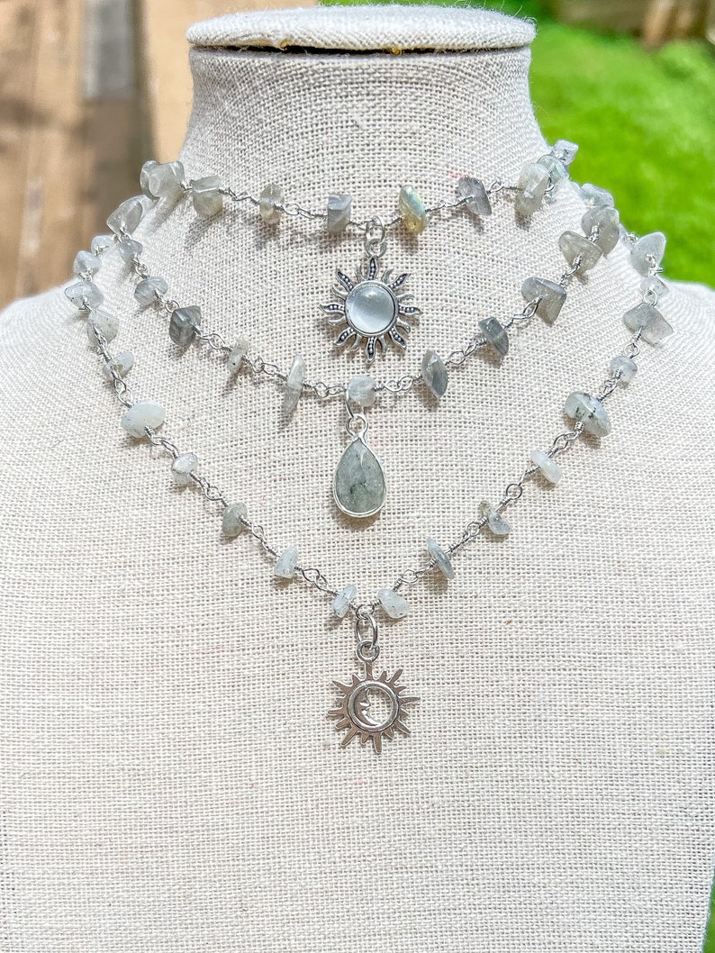 Collier ras de cou avec fil d'argent en cristal de labradorite/bijoux en cristal/RAS de cou hippie/collier/collier de pierres précieuses/collier soleil/hippie image 1