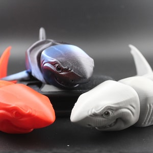 3D Printed Articulated Great White Shark Toy – Ocean Animal Fidget, Shark Lover Gift, Unique Desk Decor